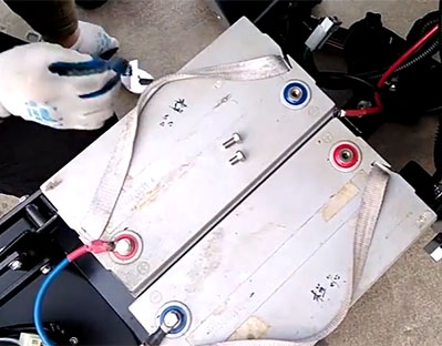 怎么樣維護電瓶式洗地機的電瓶？